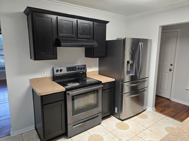 1334 Falcon Drive, Dallas, TX 75051