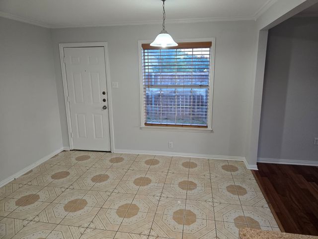 1334 Falcon Drive, Dallas, TX 75051