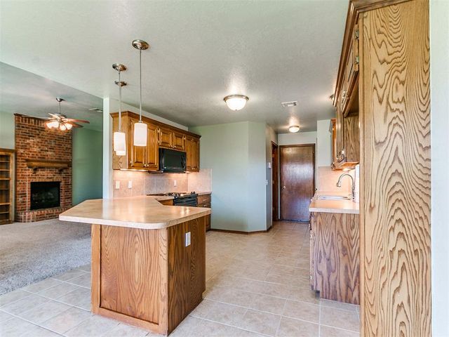 721 EASTVIEW Drive, Yukon, OK 73099