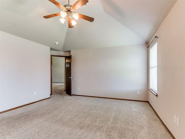 721 EASTVIEW Drive, Yukon, OK 73099