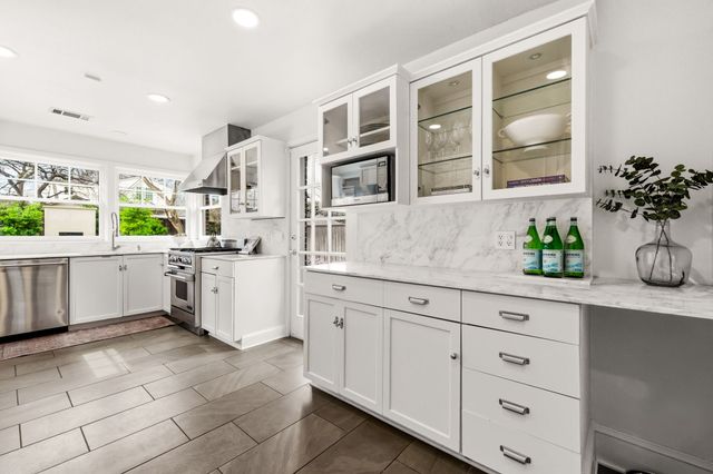 6939 Santa Monica Drive, Dallas, TX 75223