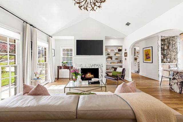 6939 Santa Monica Drive, Dallas, TX 75223