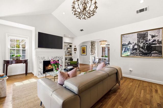 6939 Santa Monica Drive, Dallas, TX 75223