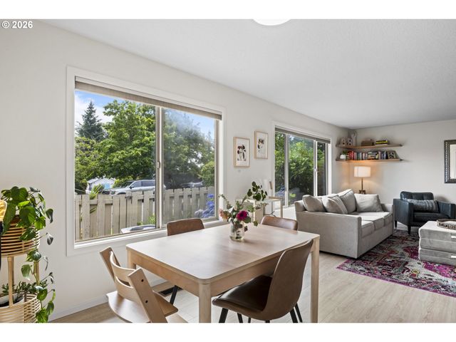 6286 Preakness Dr, West Linn, OR 97068