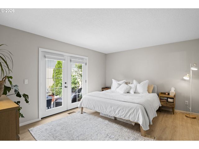 6286 Preakness Dr, West Linn, OR 97068