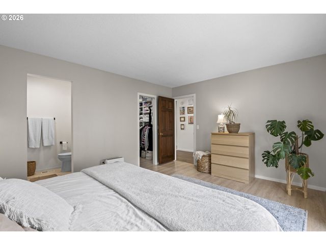 6286 Preakness Dr, West Linn, OR 97068