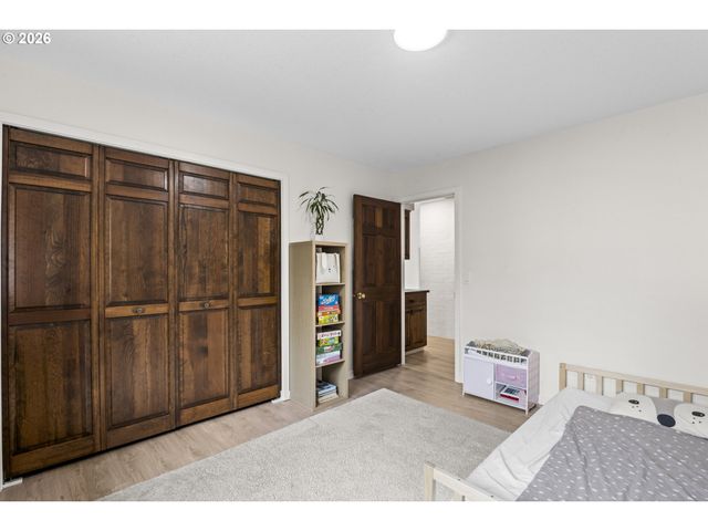 6286 Preakness Dr, West Linn, OR 97068