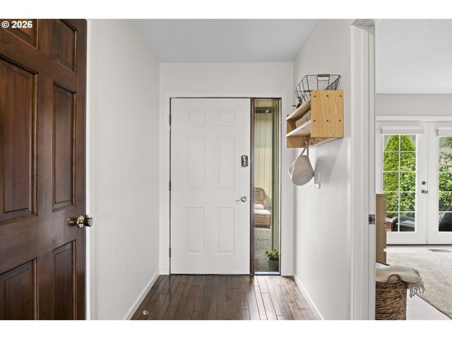 6286 Preakness Dr, West Linn, OR 97068