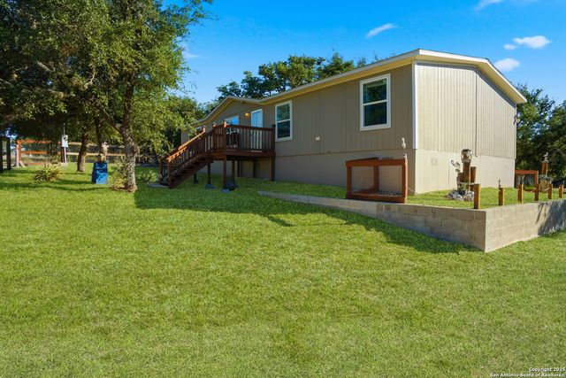 219 Private Road 1523, Bandera, TX 78003