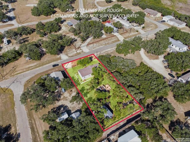 219 Private Road 1523, Bandera, TX 78003