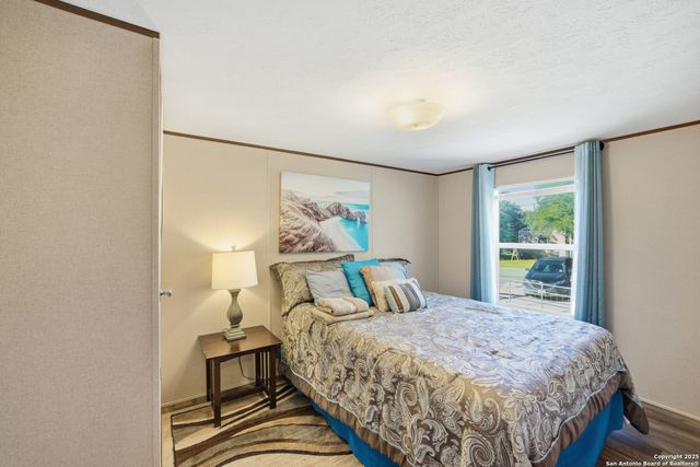 219 Private Road 1523, Bandera, TX 78003