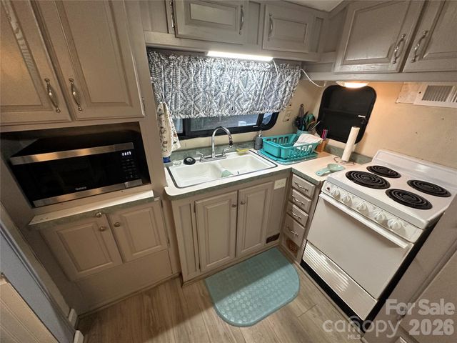 138 Marina Drive, New London, NC 28127