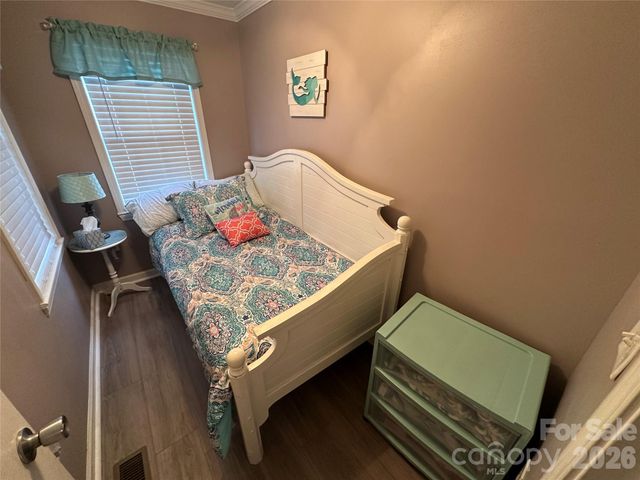 138 Marina Drive, New London, NC 28127