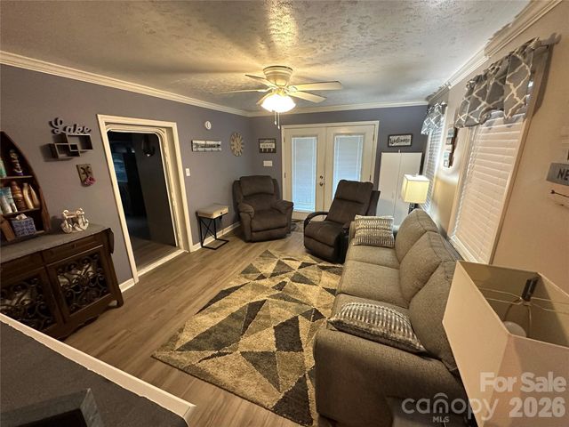 138 Marina Drive, New London, NC 28127