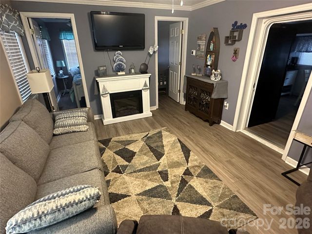 138 Marina Drive, New London, NC 28127