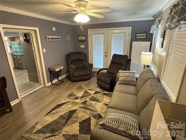 138 Marina Drive, New London, NC 28127