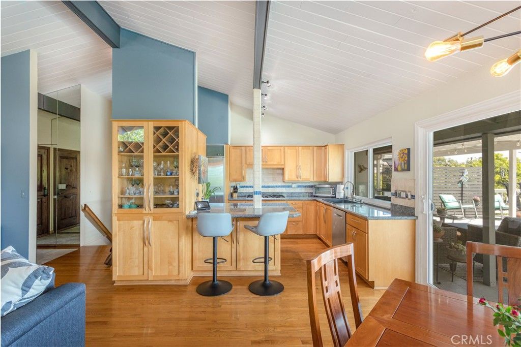 Image 12 of property listing at 10635 Queen, La Mesa, CA 91941