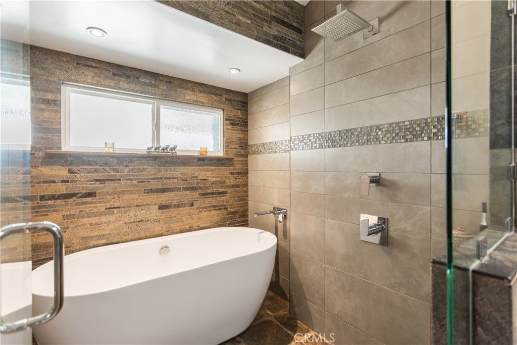 Image 21 of property listing at 10635 Queen, La Mesa, CA 91941