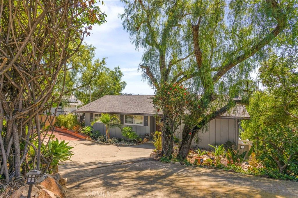 Image 4 of property listing at 10635 Queen, La Mesa, CA 91941