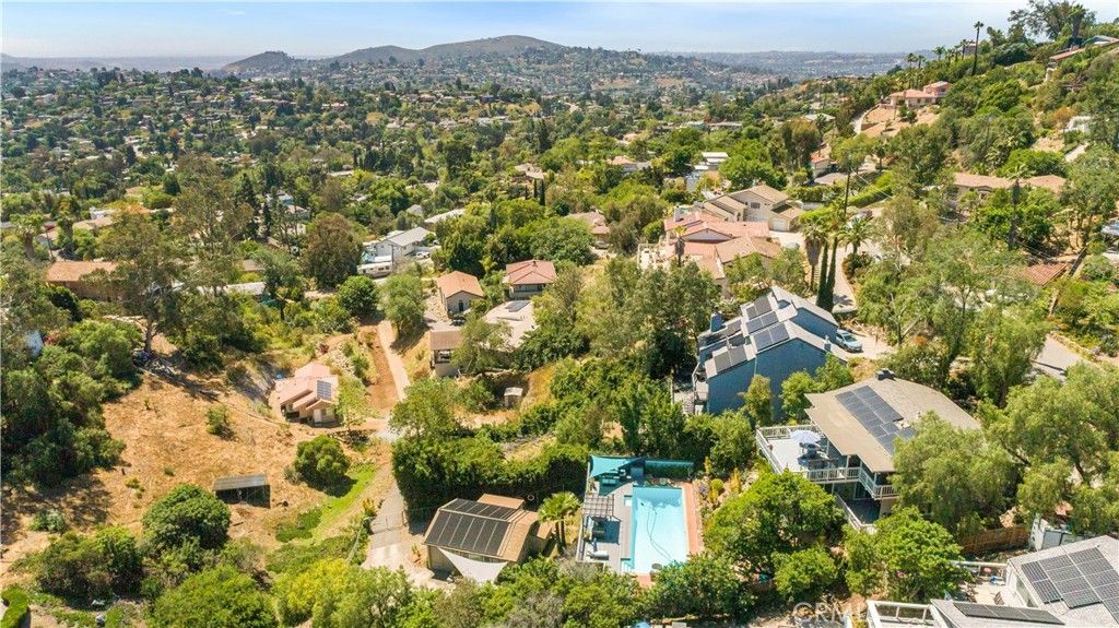 Image 65 of property listing at 10635 Queen, La Mesa, CA 91941