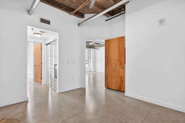 221 W Lancaster Avenue 3011, Fort Worth, TX 76102