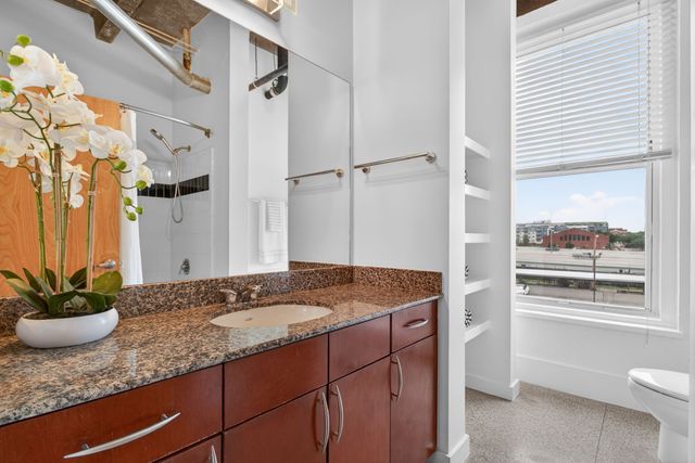 221 W Lancaster Avenue 3011, Fort Worth, TX 76102