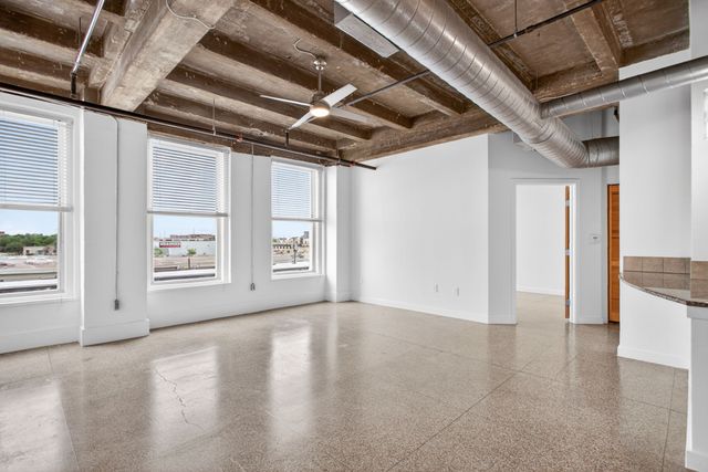 221 W Lancaster Avenue 3011, Fort Worth, TX 76102