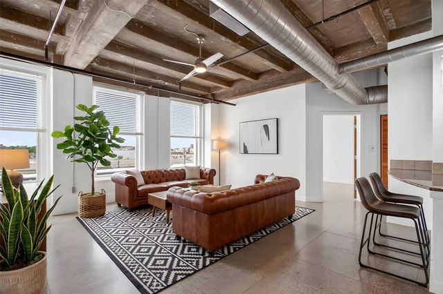 221 W Lancaster Avenue 3011, Fort Worth, TX 76102