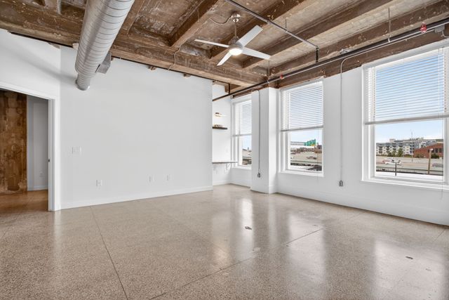 221 W Lancaster Avenue 3011, Fort Worth, TX 76102