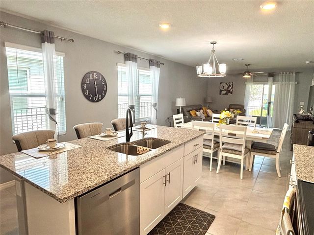 622 AUTUMN BREEZE STREET, Deland, FL 32724