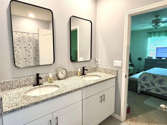 622 AUTUMN BREEZE STREET, Deland, FL 32724