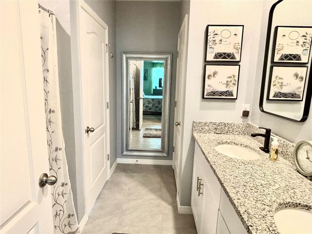 622 AUTUMN BREEZE STREET, Deland, FL 32724