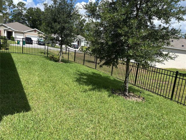 622 AUTUMN BREEZE STREET, Deland, FL 32724