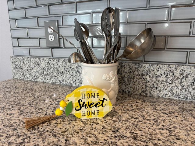 622 AUTUMN BREEZE STREET, Deland, FL 32724