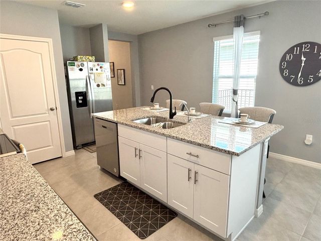 622 AUTUMN BREEZE STREET, Deland, FL 32724