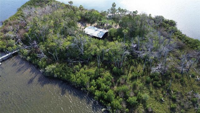 7472 W THUNDERBIRD ISLAND, Homosassa, FL 34448