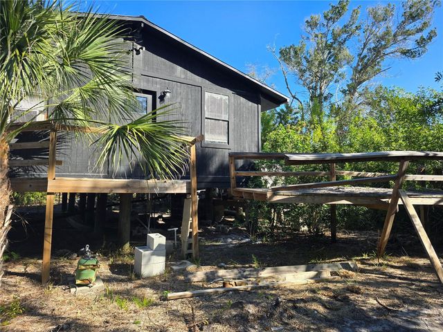 7472 W THUNDERBIRD ISLAND, Homosassa, FL 34448