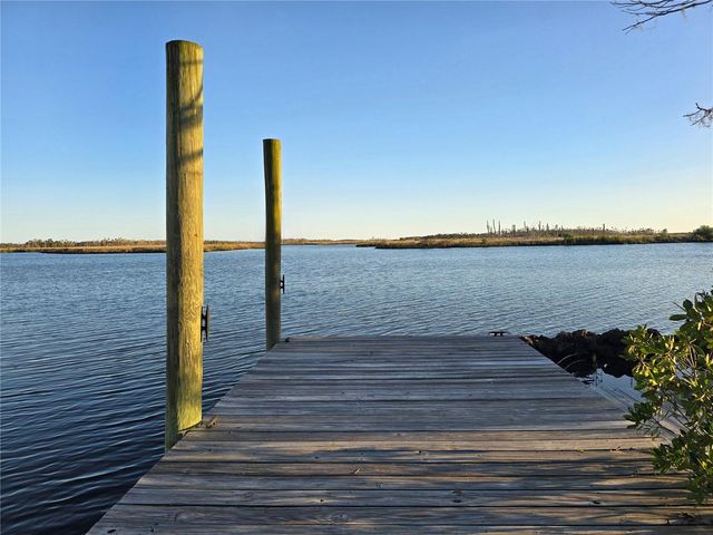 7472 W THUNDERBIRD ISLAND, Homosassa, FL 34448