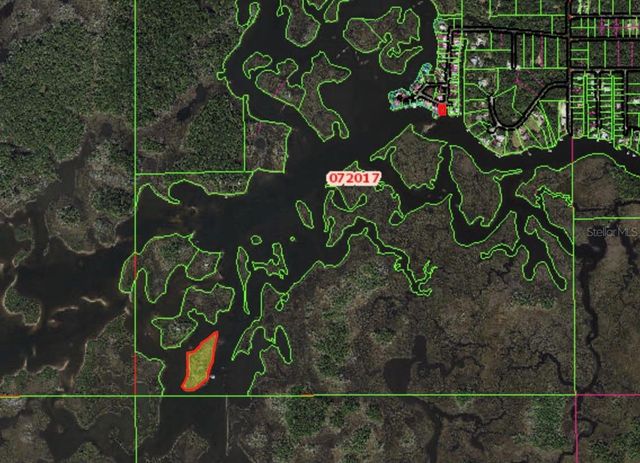 7472 W THUNDERBIRD ISLAND, Homosassa, FL 34448