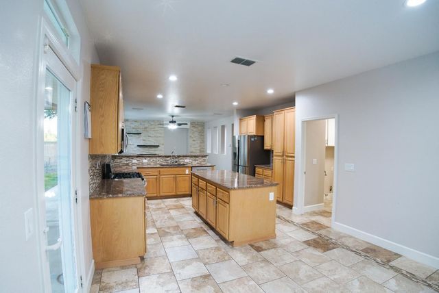 7308 Poseidon Ct, Citrus Heights, CA 95621