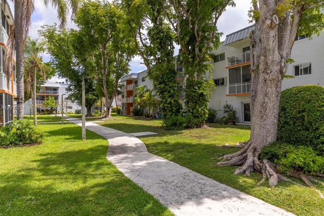 11301 SW 200th St 108-A, Miami, FL 33157