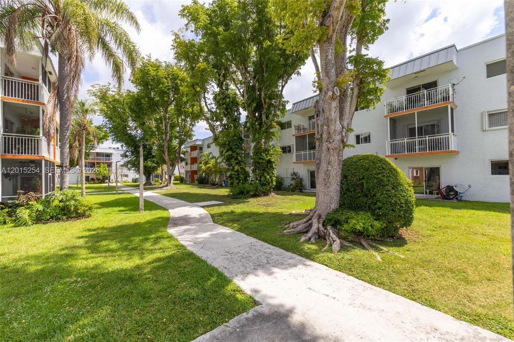11301 SW 200th St 108-A, Miami, FL 33157
