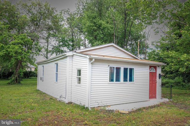 114 DEMING AVE, Penns Grove, NJ 08069
