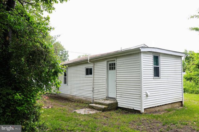 114 DEMING AVE, Penns Grove, NJ 08069
