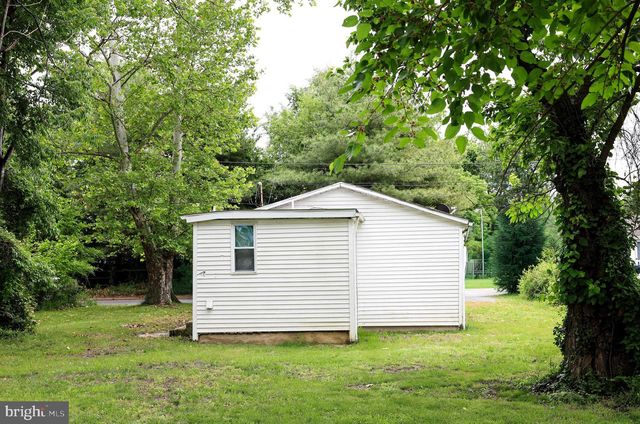 114 DEMING AVE, Penns Grove, NJ 08069