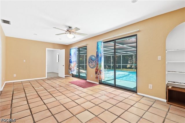 1330 SE 44th TER, Cape Coral, FL 33904