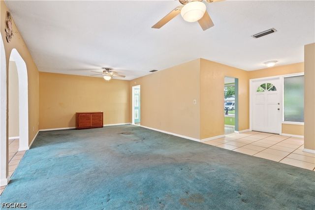1330 SE 44th TER, Cape Coral, FL 33904