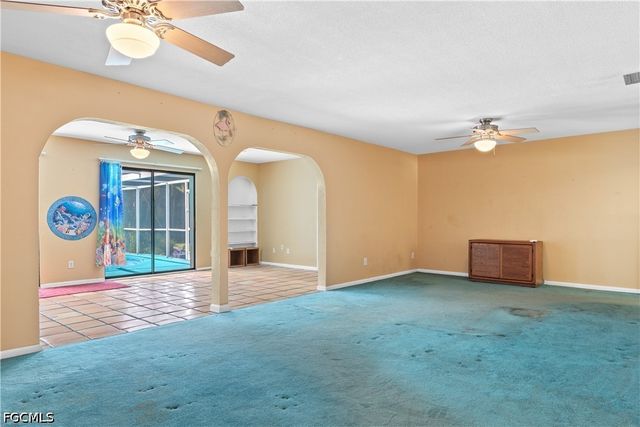1330 SE 44th TER, Cape Coral, FL 33904