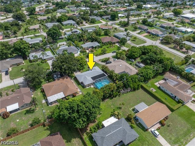 1330 SE 44th TER, Cape Coral, FL 33904