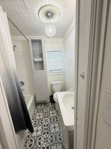 17 S D Street 1, Lake Worth Beach, FL 33460